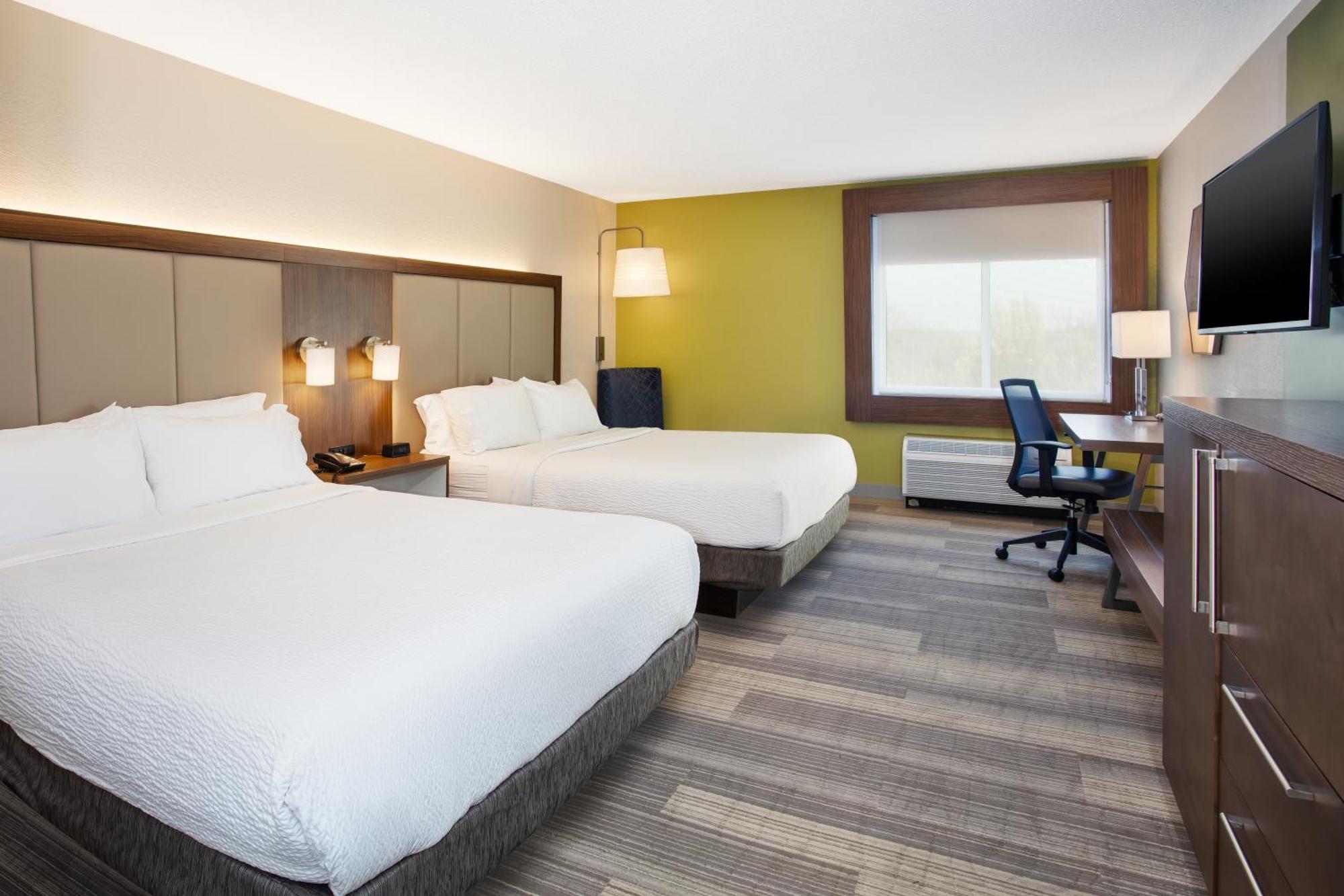 Hotel Express Airport By Ihg 3*