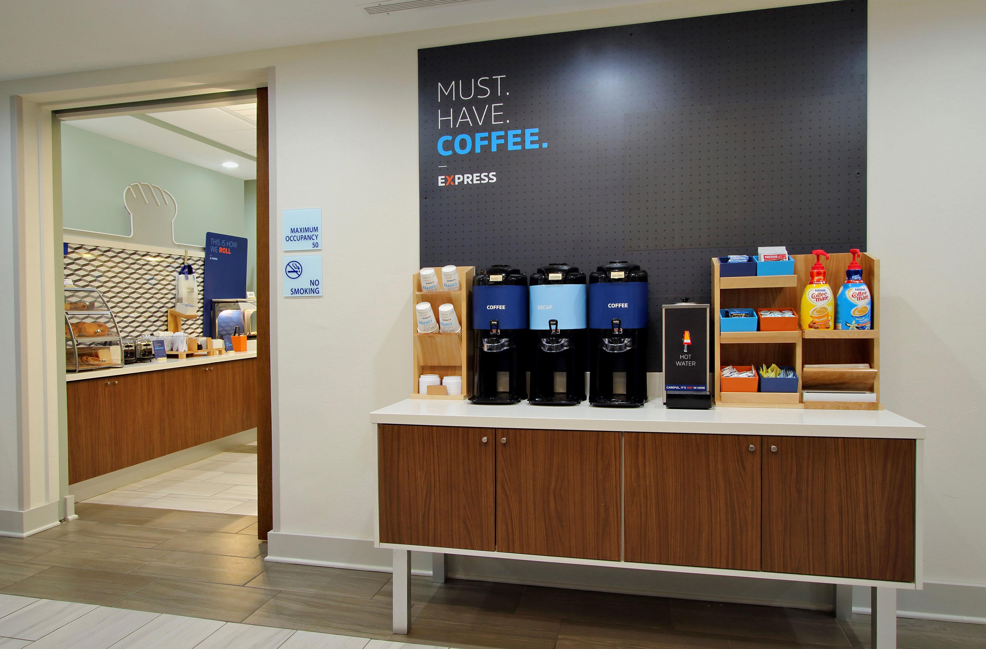 Express Airport By Ihg Hotel